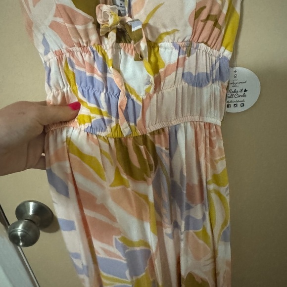 Women’s Spring Maxi - Picture 2 of 3